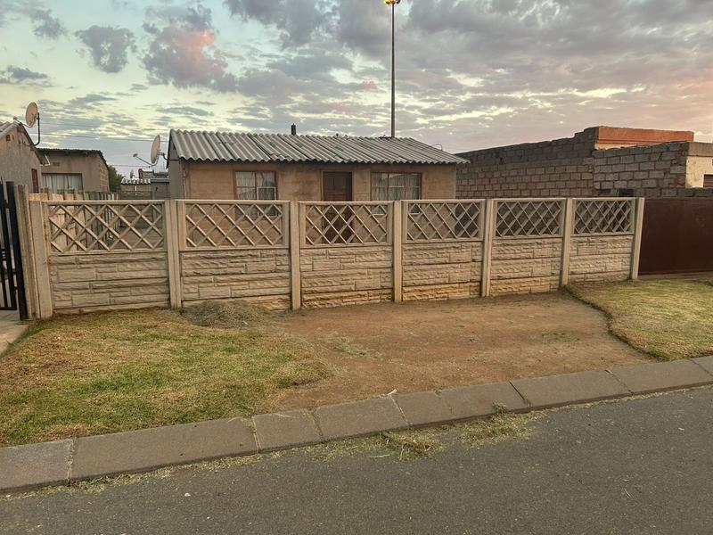 2 Bedroom Property for Sale in Duduza Gauteng