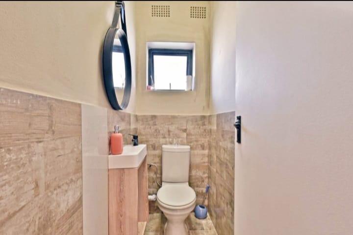 3 Bedroom Property for Sale in Sunnyridge Gauteng