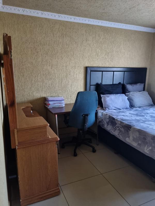 4 Bedroom Property for Sale in Vosloorus Gauteng