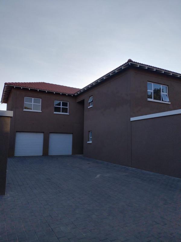 5 Bedroom Property for Sale in Fourways Gauteng