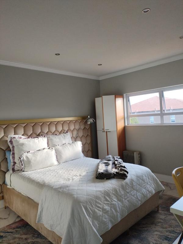 5 Bedroom Property for Sale in Fourways Gauteng