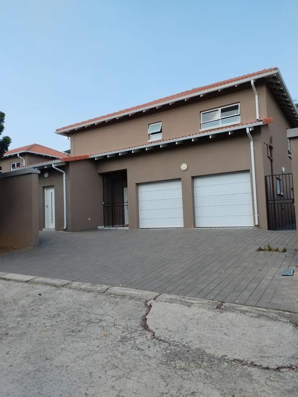 4 Bedroom Property for Sale in Fourways Gauteng