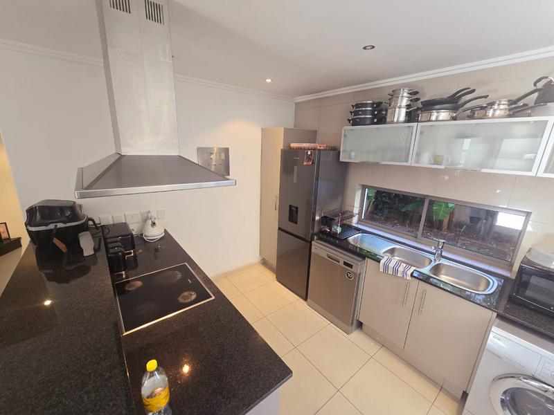 2 Bedroom Property for Sale in Sandton Gauteng