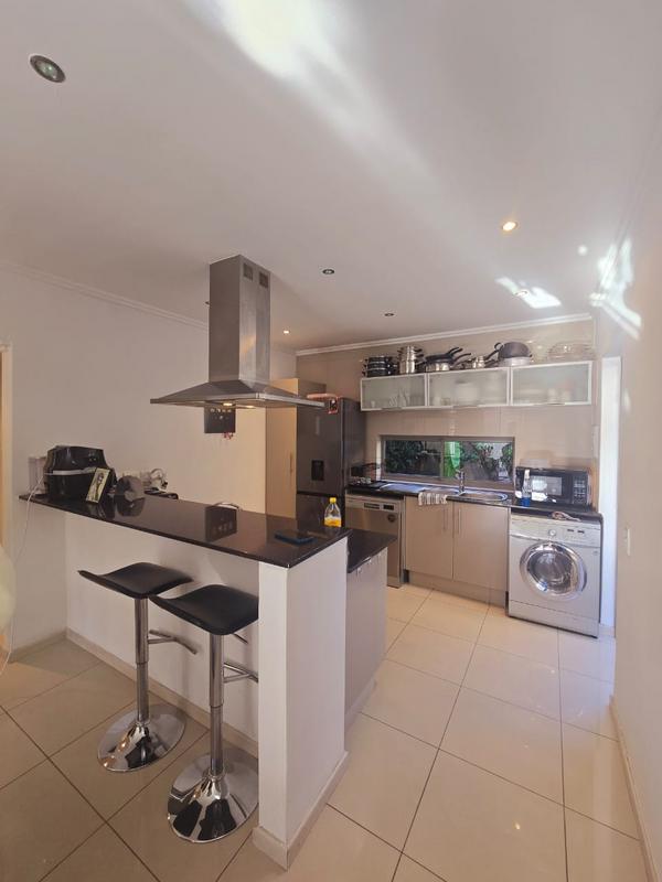 2 Bedroom Property for Sale in Sandton Gauteng