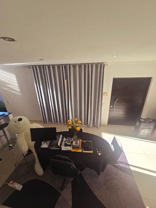 2 Bedroom Property for Sale in Sandton Gauteng