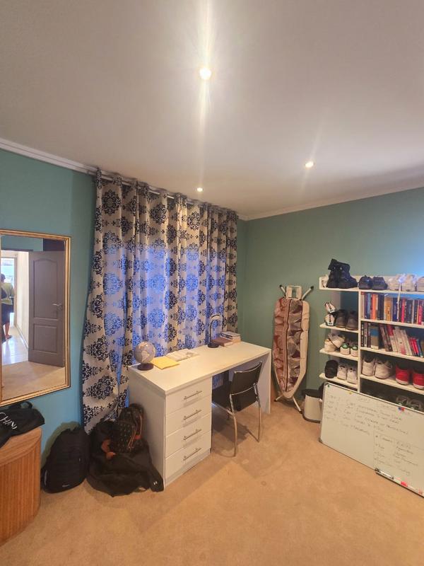 2 Bedroom Property for Sale in Sandton Gauteng