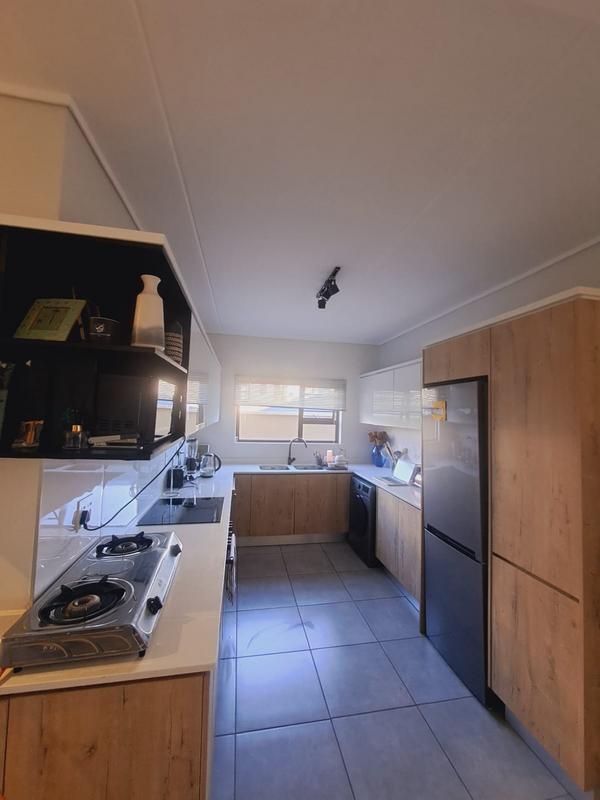 3 Bedroom Property for Sale in Waterfall Gauteng