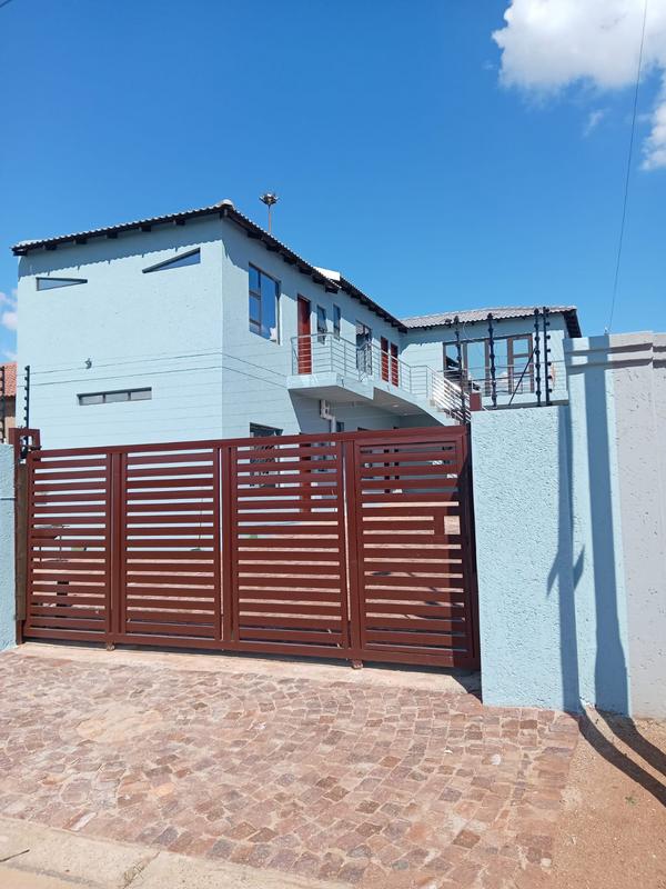 To Let 1 Bedroom Property for Rent in Emdeni Gauteng