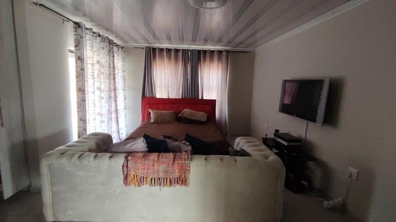 5 Bedroom Property for Sale in Walkerville Gauteng