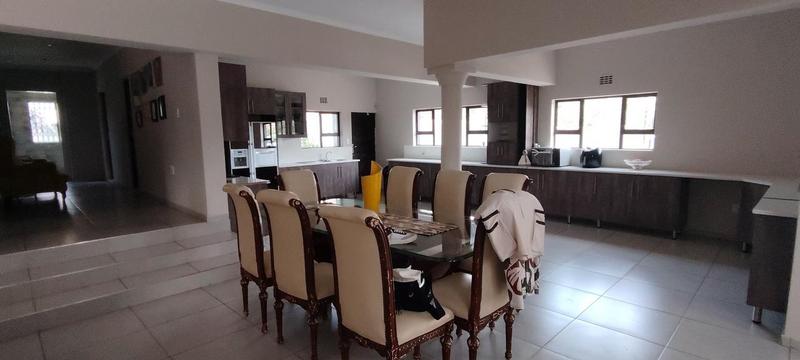 5 Bedroom Property for Sale in Walkerville Gauteng