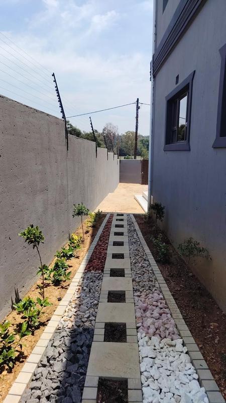 5 Bedroom Property for Sale in Walkerville Gauteng