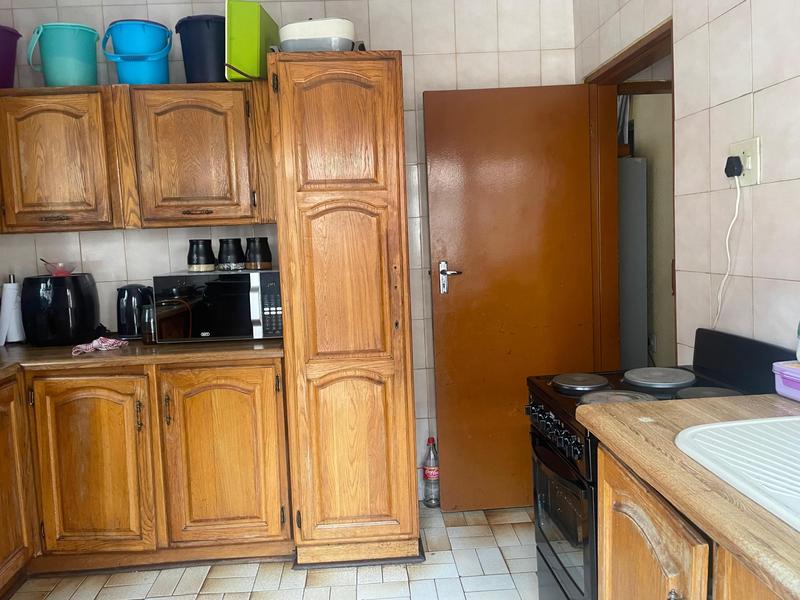 4 Bedroom Property for Sale in Meadowlands Gauteng