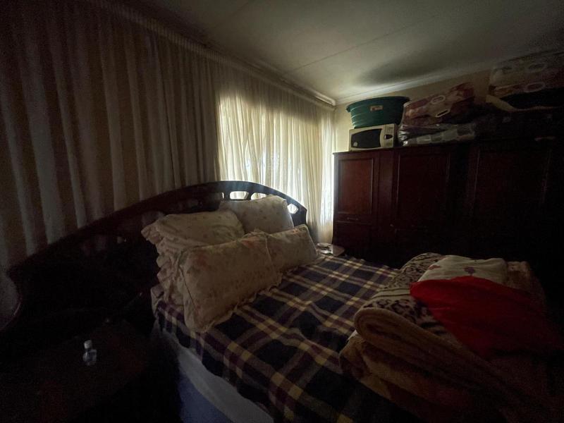 4 Bedroom Property for Sale in Meadowlands Gauteng