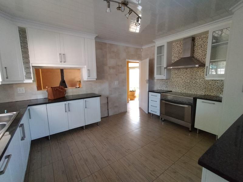 3 Bedroom Property for Sale in Glen Marais Gauteng