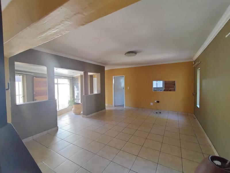3 Bedroom Property for Sale in Glen Marais Gauteng