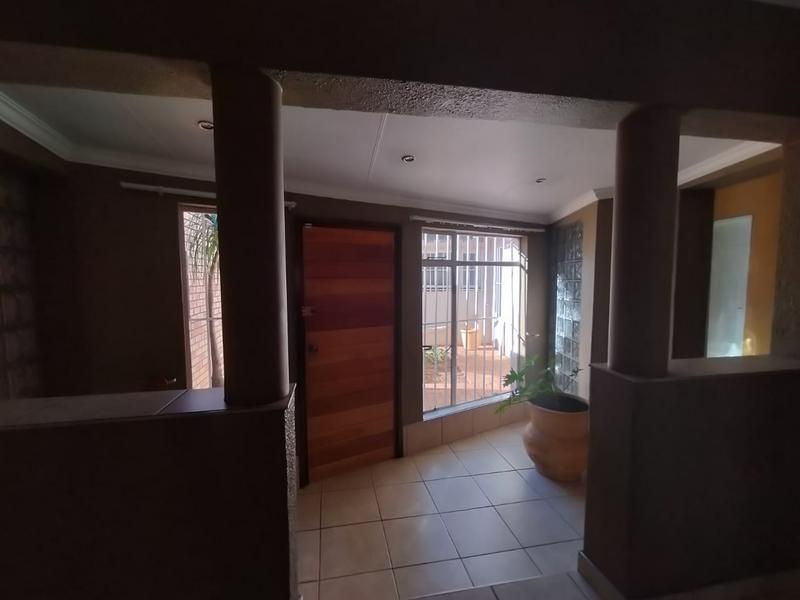 3 Bedroom Property for Sale in Glen Marais Gauteng