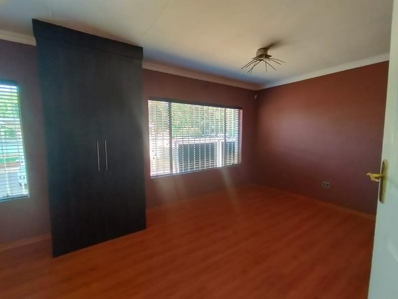 3 Bedroom Property for Sale in Glen Marais Gauteng