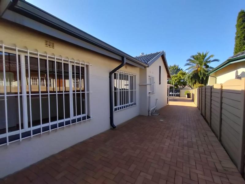 3 Bedroom Property for Sale in Glen Marais Gauteng