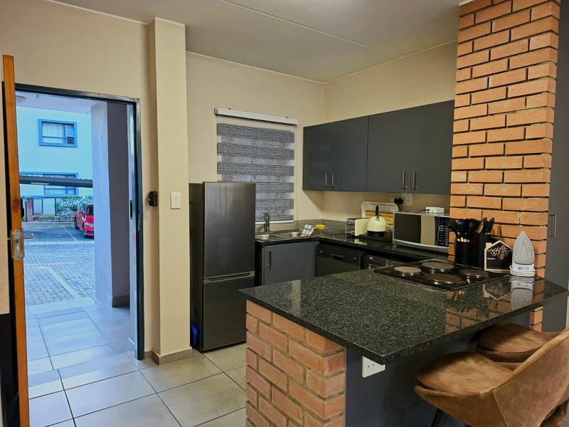 To Let 2 Bedroom Property for Rent in Vorna Valley Gauteng