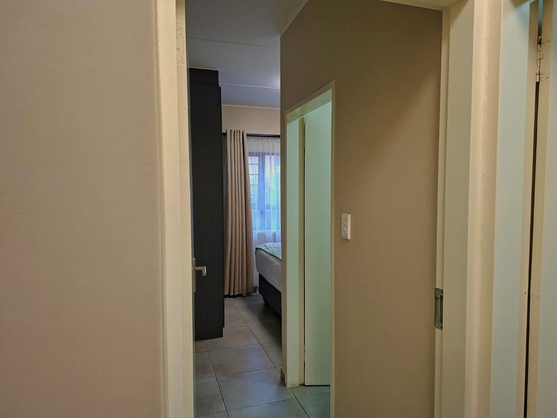 To Let 2 Bedroom Property for Rent in Vorna Valley Gauteng