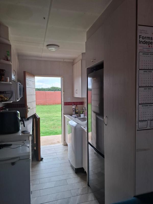 2 Bedroom Property for Sale in Mapleton A H Gauteng