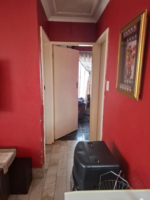 2 Bedroom Property for Sale in Mapleton A H Gauteng