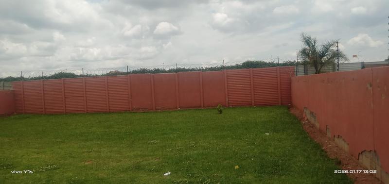 2 Bedroom Property for Sale in Mapleton A H Gauteng