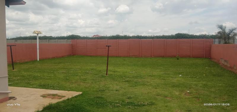 2 Bedroom Property for Sale in Mapleton A H Gauteng