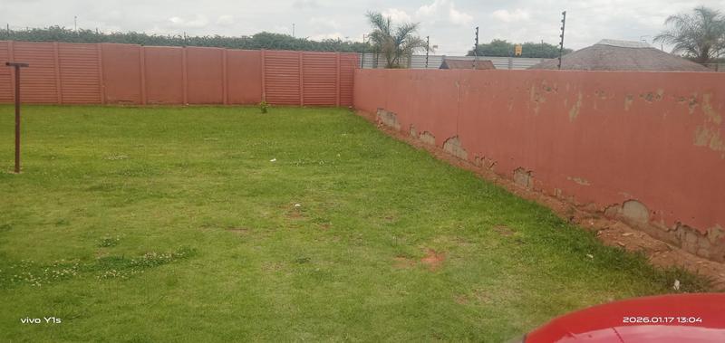 2 Bedroom Property for Sale in Mapleton A H Gauteng