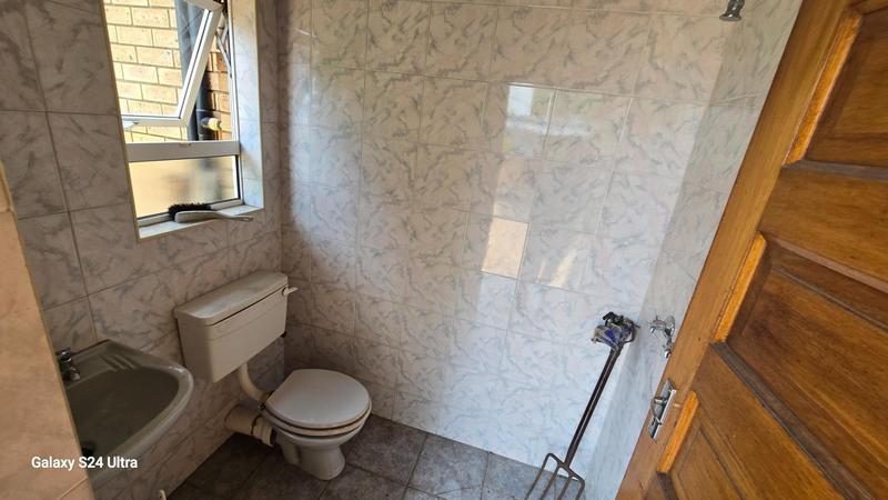 6 Bedroom Property for Sale in Sunward Park Gauteng