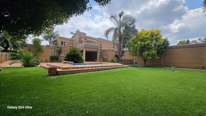 6 Bedroom Property for Sale in Sunward Park Gauteng