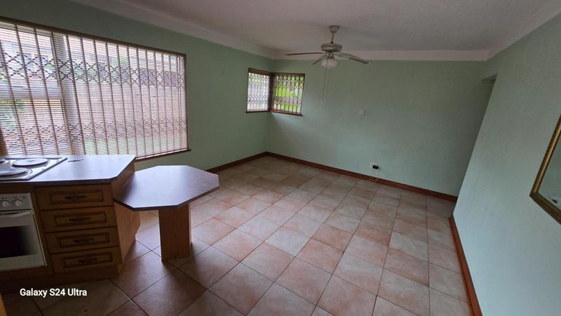 6 Bedroom Property for Sale in Sunward Park Gauteng