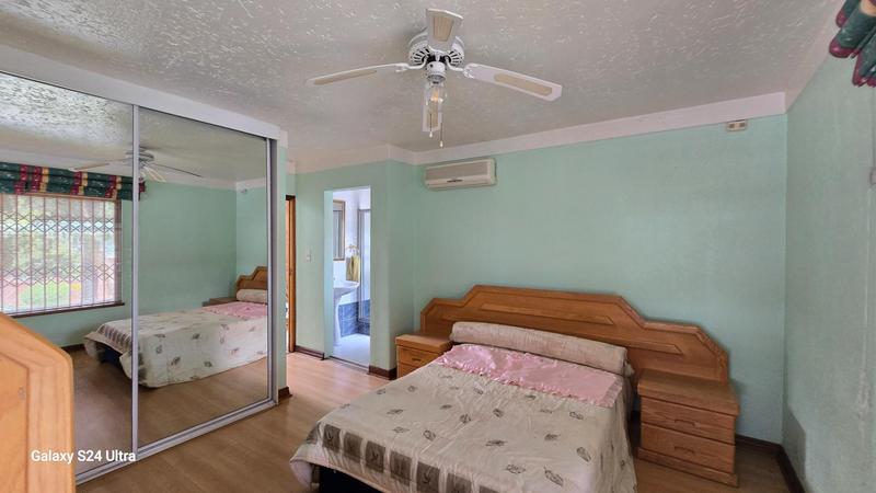 6 Bedroom Property for Sale in Sunward Park Gauteng