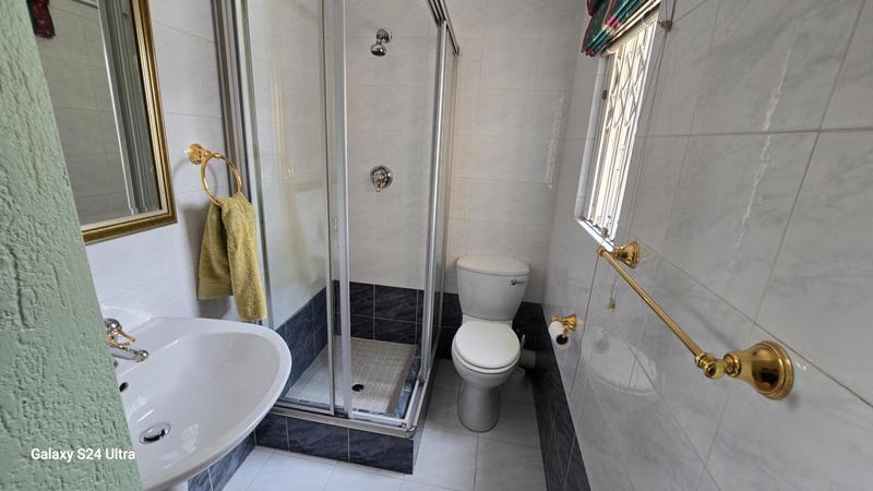 6 Bedroom Property for Sale in Sunward Park Gauteng