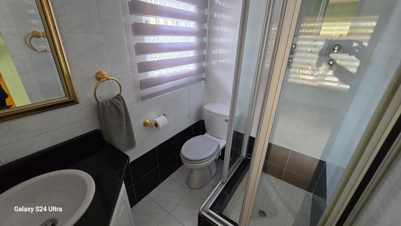 6 Bedroom Property for Sale in Sunward Park Gauteng