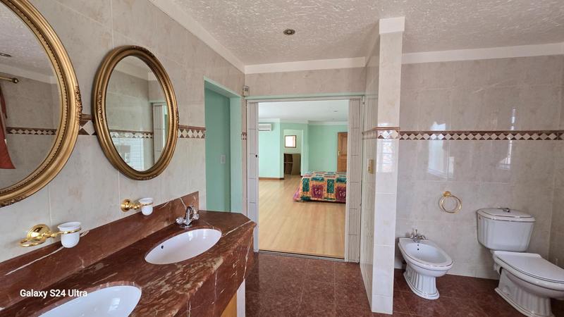 6 Bedroom Property for Sale in Sunward Park Gauteng