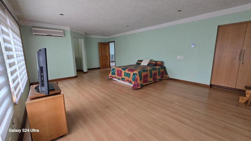 6 Bedroom Property for Sale in Sunward Park Gauteng