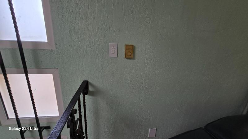 6 Bedroom Property for Sale in Sunward Park Gauteng