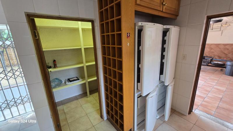 6 Bedroom Property for Sale in Sunward Park Gauteng