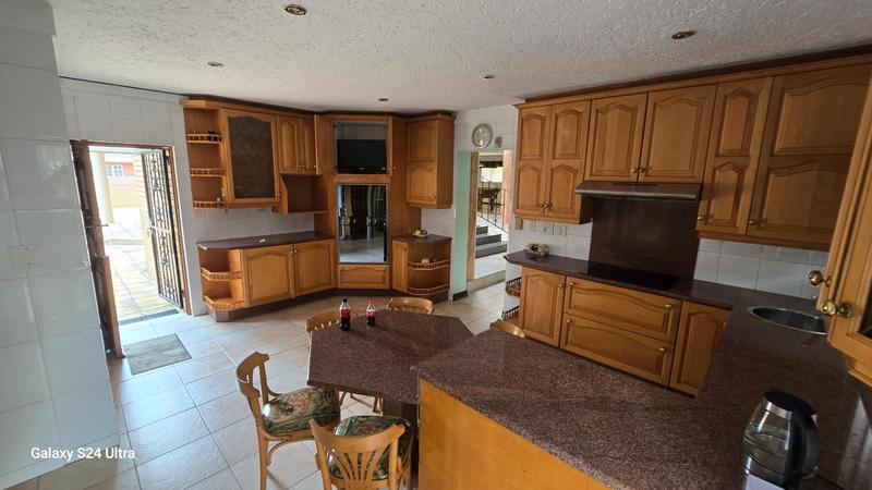 6 Bedroom Property for Sale in Sunward Park Gauteng