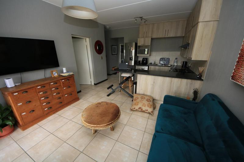 To Let 2 Bedroom Property for Rent in Barbeque Downs Gauteng