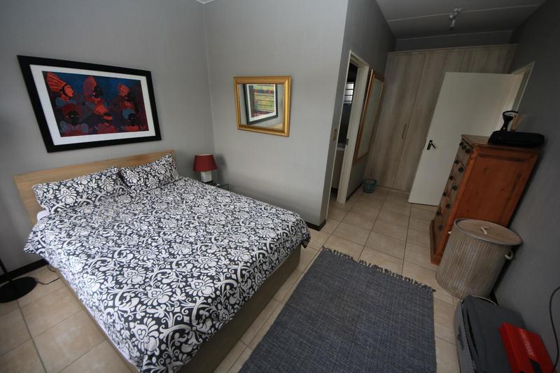 To Let 2 Bedroom Property for Rent in Barbeque Downs Gauteng