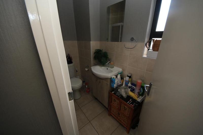 To Let 2 Bedroom Property for Rent in Barbeque Downs Gauteng