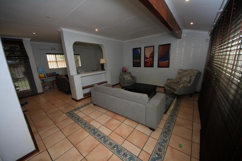 To Let 3 Bedroom Property for Rent in Northwold Gauteng