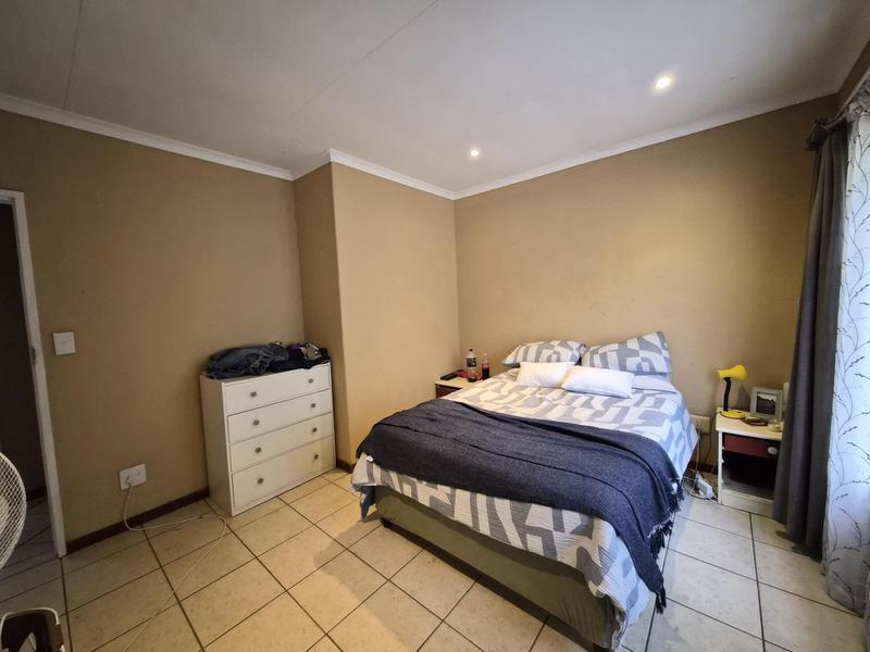 To Let 2 Bedroom Property for Rent in Annlin Gauteng