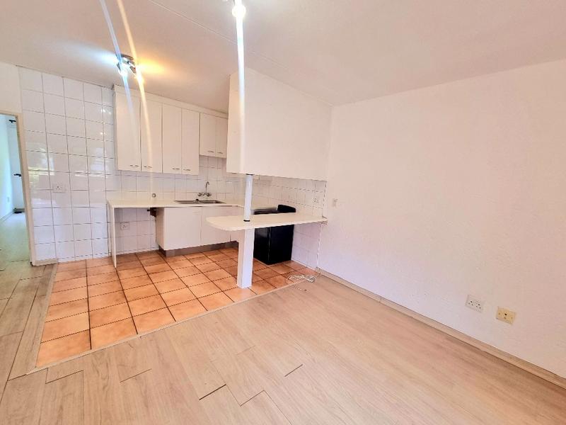 To Let 1 Bedroom Property for Rent in Sandton Central Gauteng