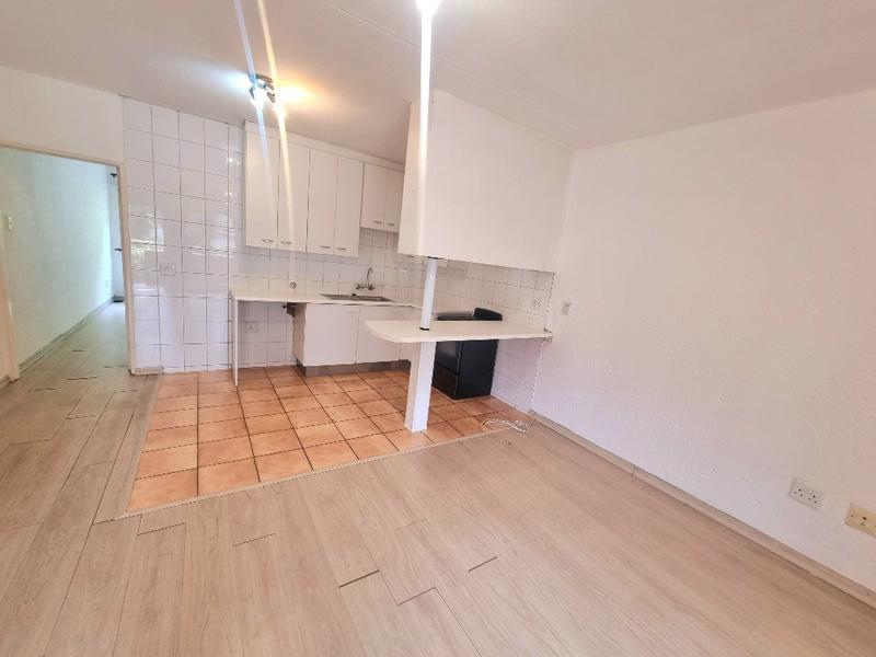 To Let 1 Bedroom Property for Rent in Sandton Central Gauteng