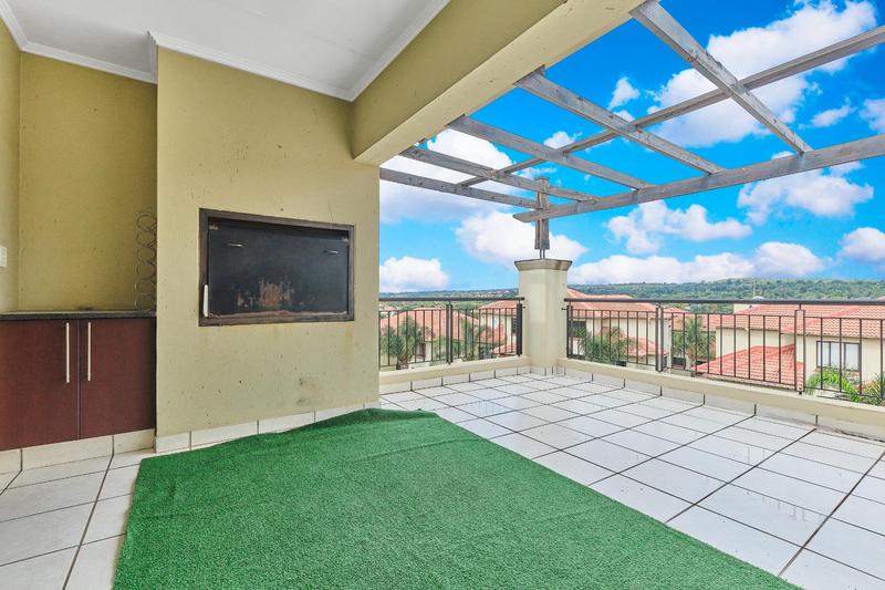 2 Bedroom Property for Sale in Sunninghill Gauteng