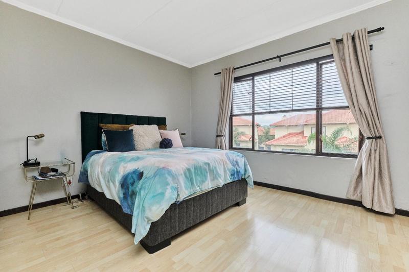 2 Bedroom Property for Sale in Sunninghill Gauteng