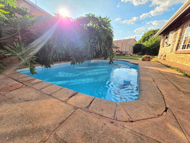 3 Bedroom Property for Sale in Kookrus Gauteng